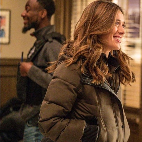 ISO this jacket! Do not buy! - Picture 2 of 4